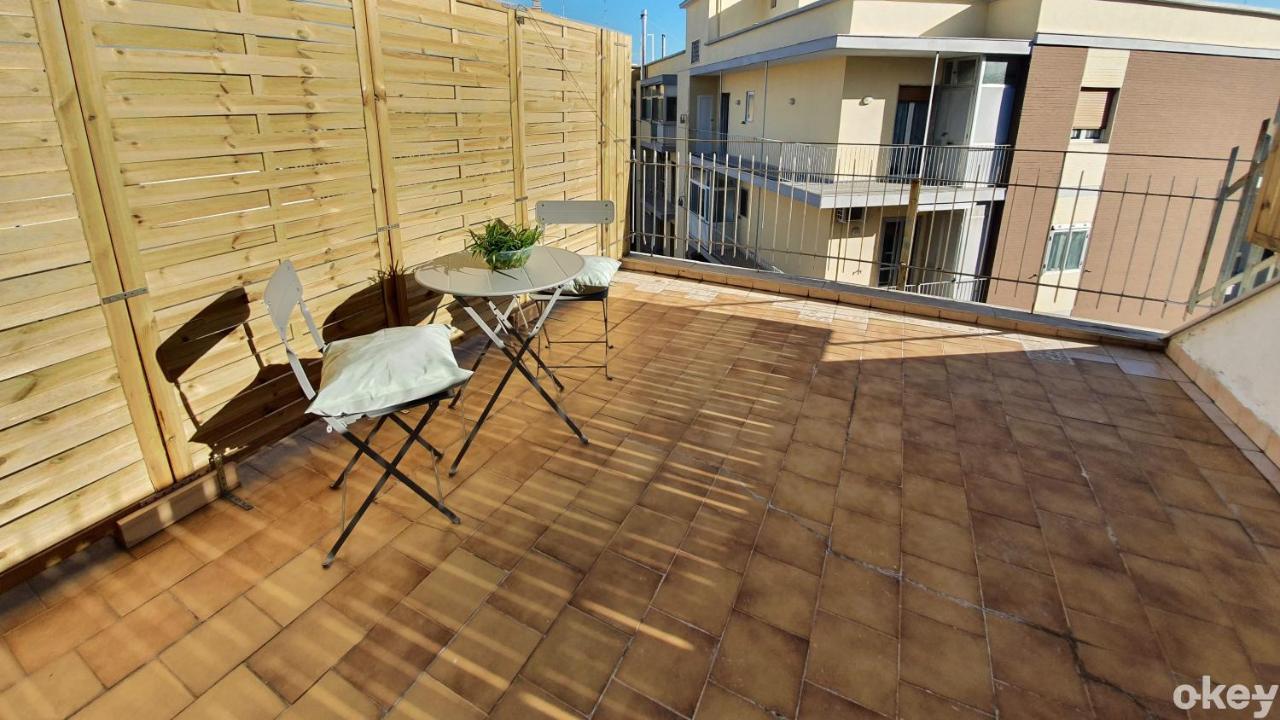 Blue Sky Rooftop Rooms - Bari Policlinico Zewnętrze zdjęcie